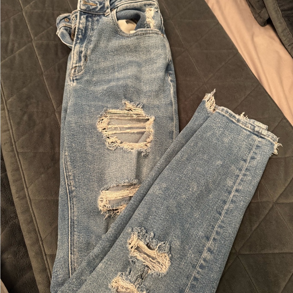 American Eagle Distressed Blue Mom Jean